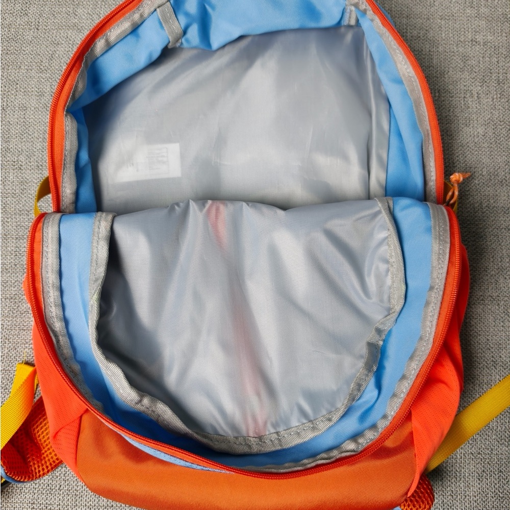 Patagonia Refugio DayPack 26 L NWT - Picture 2 of 3